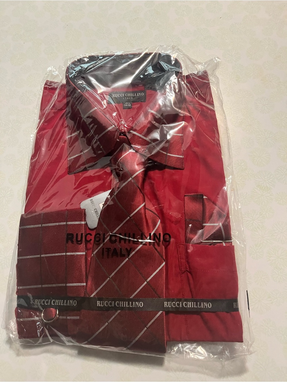 Rucci Chillino Italy men’s coordinated dress shirt and tie set in a rich red/bur